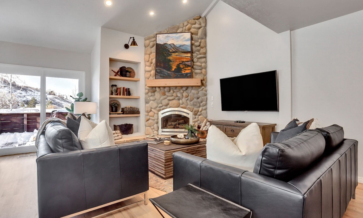 Cottonwood Heights Condo | 2019 COMPLETELY RENOVATED CRCC MOUNTAIN MODERN! ALTA,SNOWBIRD,BRIGHTON,SOLITUDE