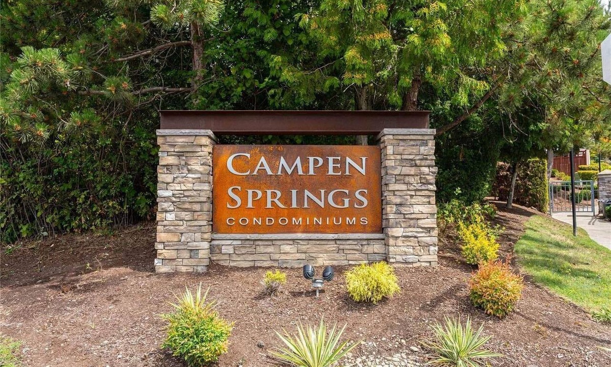 Renton Condo | 2BR/2BA Hilltop Modern Condo Gated + Private Garage Quiet Safe Near Seattle