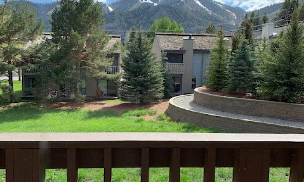 Ketchum House | 3 Bedroom Val D' Sol Townhouse in the Heart of Sun Valley & Ketchum!