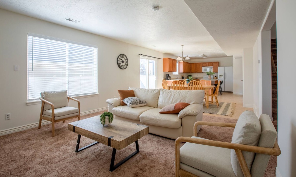 Lehi House | 5-Bd Home with Office, Yard, Utah Lake & Mtn Views