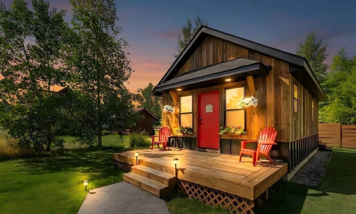 Victor House | Alpenhaus Ski Jackson & Targhee. GTNP, Yellowstone
