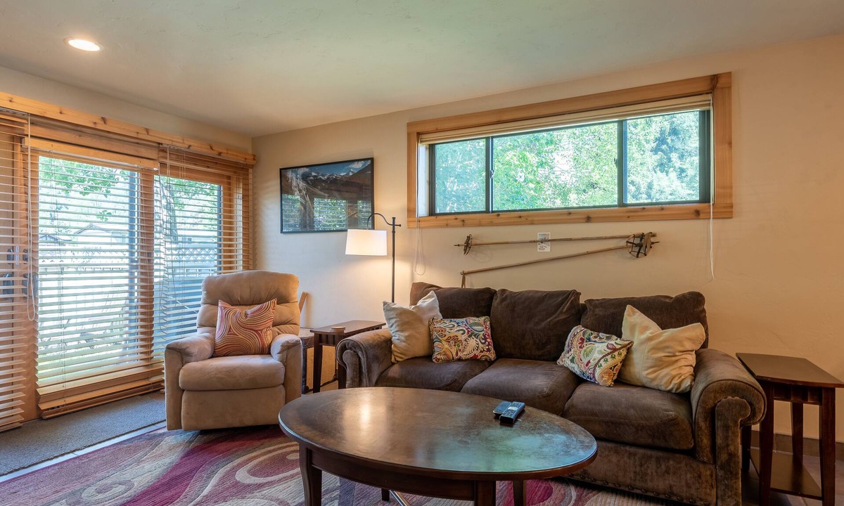 Ketchum Condo | Alpine Villa Condo 1- Find a Perch in Ketchum at Treehouse Condo