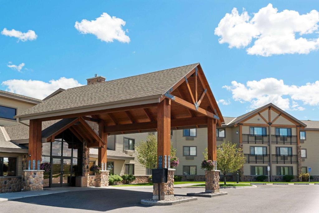 Rexburg Hotel | AmericInn by Wyndham Rexburg BYUI