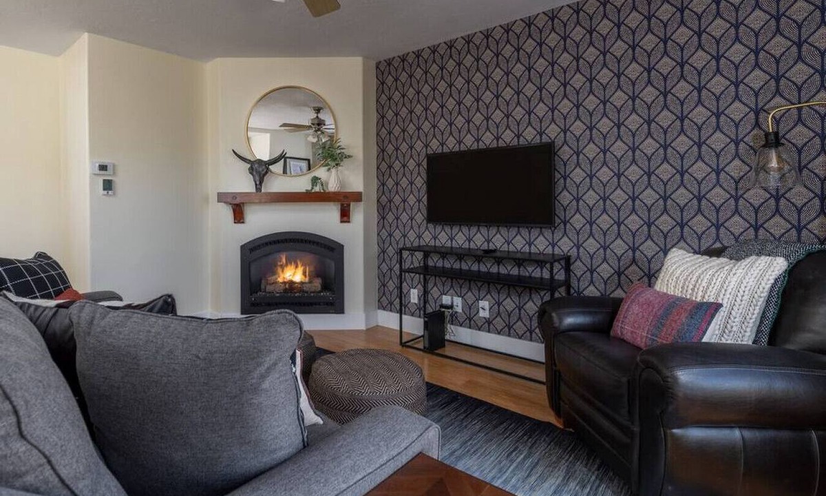 Driggs Villa | Après Chalet – Luxury Town Home off Ski Hill Rd