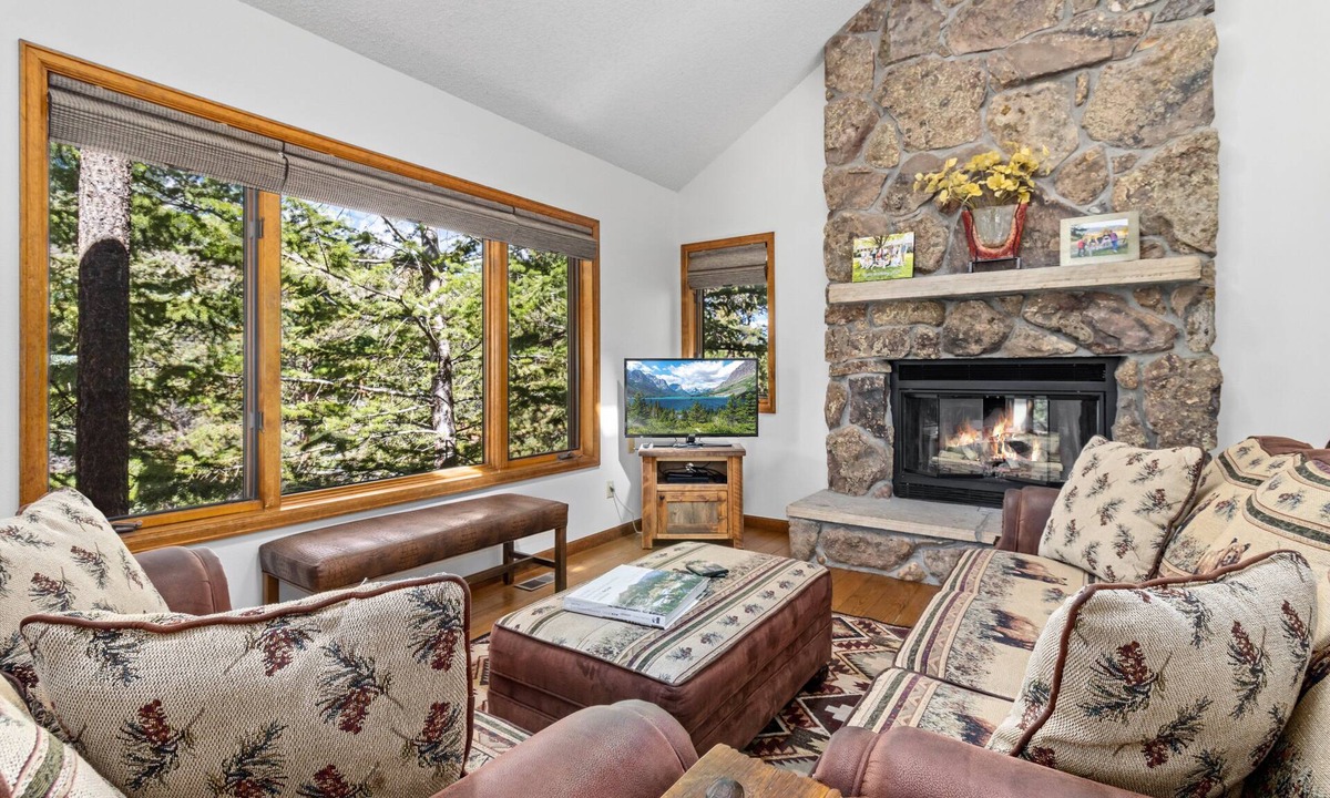 Estes Park House | Aspen Brook Kyle Cabin by Estes Park Homes