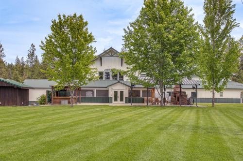 Athol House | Athol Retreat House Reunion Haven on 140 Acres