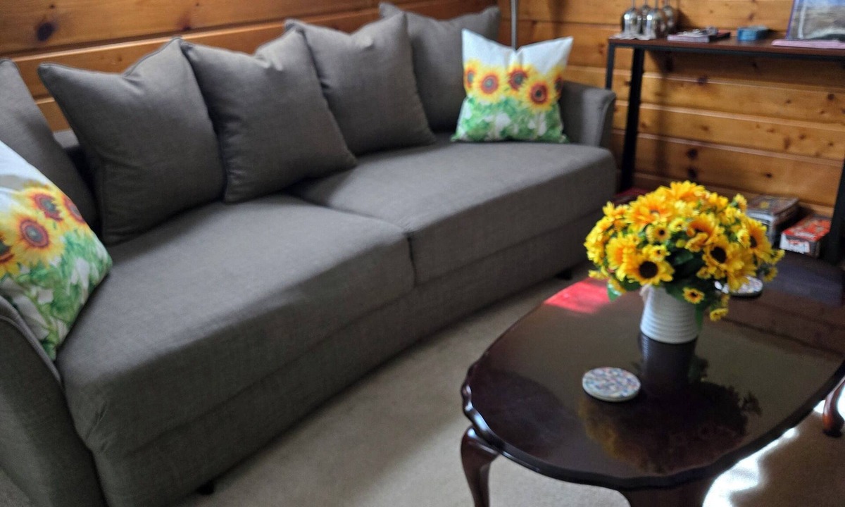 South Ogden Apartment | Basement apt near skiing and Weber State University