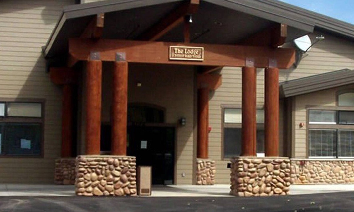 Powder Ridge Village Apartment | Beautiful 2 bedroom unit at resort, sleeps 9