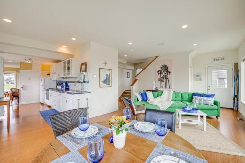 Birch Bay House | Beautiful Birch Bay Retreat w/Deck & Fire Pit!