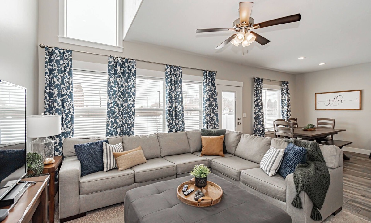 Ammon House | Beautiful townhome in Ammon Idaho