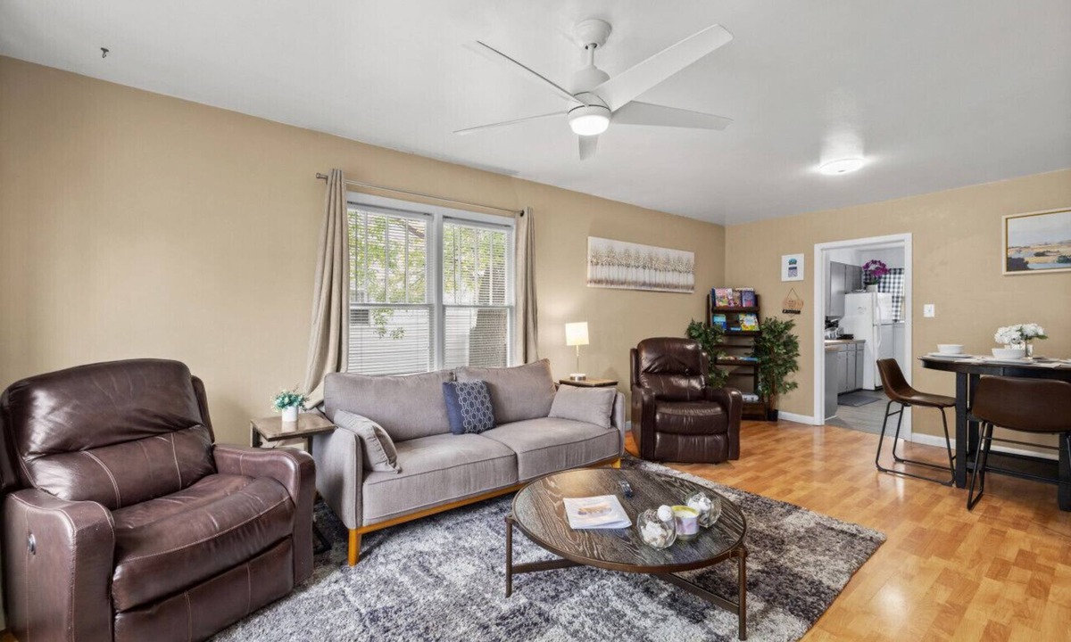 Central - Terry Apartment | Bo`s Heart of Central Billings Green Retreat w/Hot Tub | near park | Game Room | Office