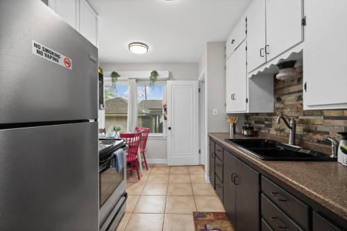 Central - Terry House | Bo360 Cheerful Home with private HOT TUB