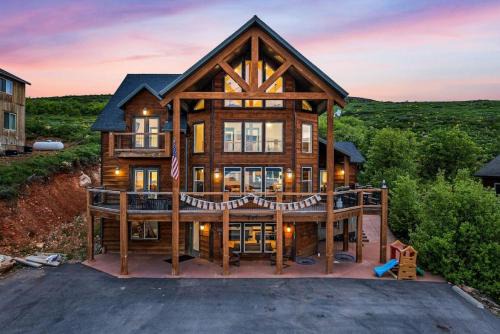 Harbor Village House | Burly Bear