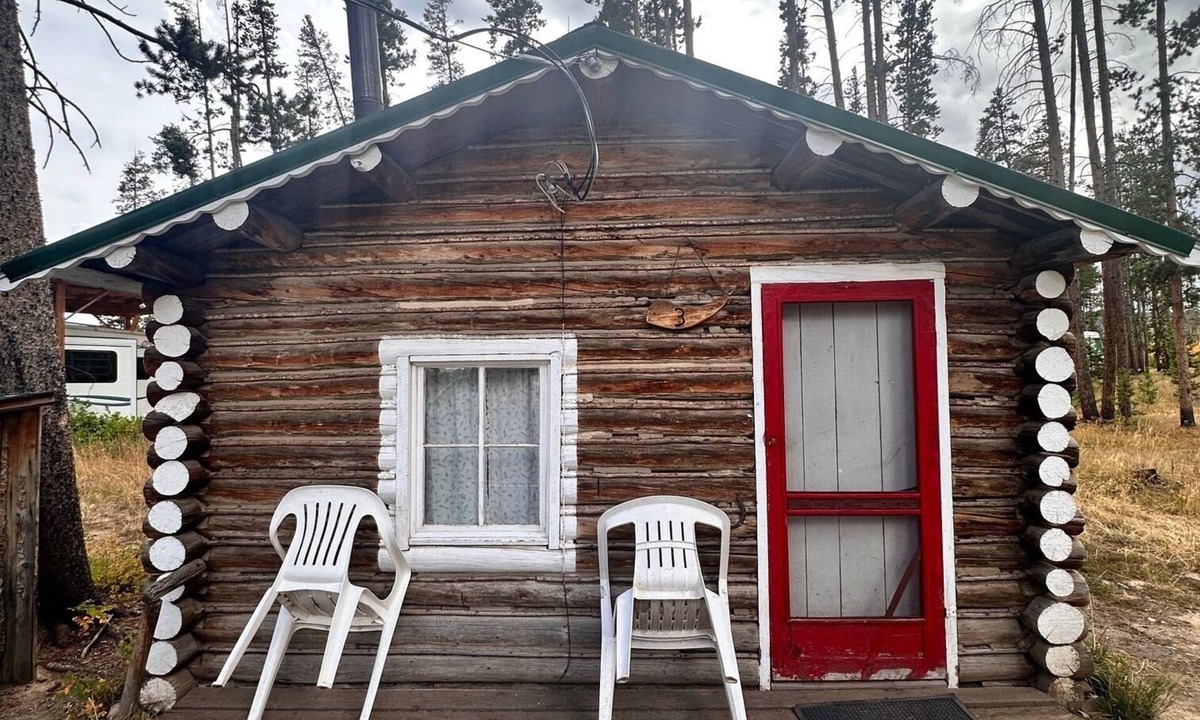 Walden Cabin | Cabin #3 Cozy one room cabin in charming Gould, perfect for a getaway.