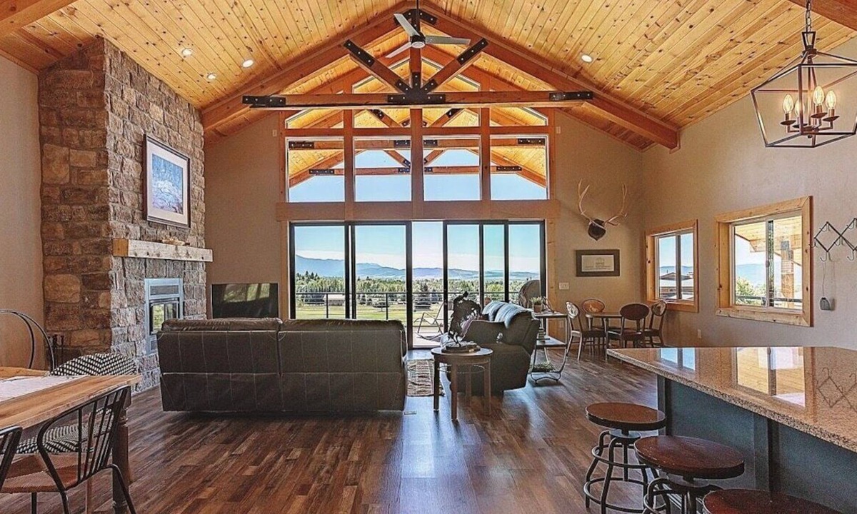 Star Valley Ranch House | Canyon Pines Retreat on Golf Course - Hot Tub