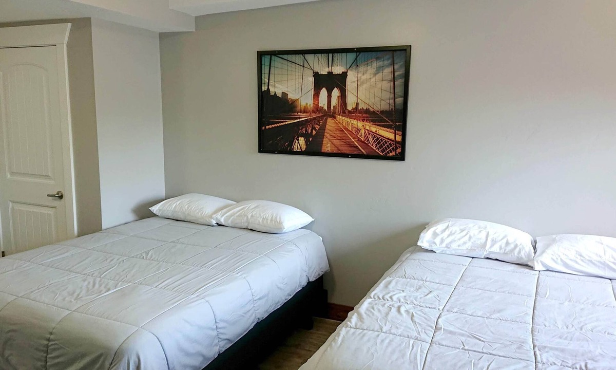 Bancroft Hotel | Caribou Gem