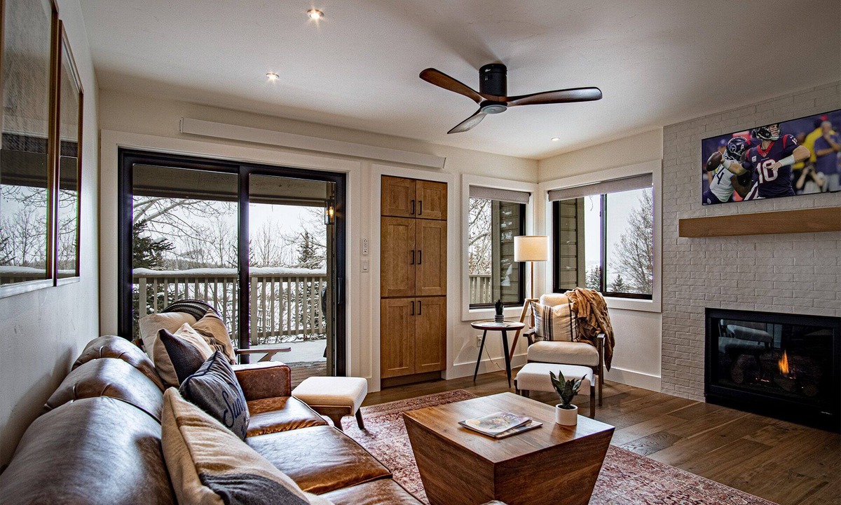 Elkhorn Village Condo | Classy, contemporary, cozy, Sun Valley condo with Resort Amenities