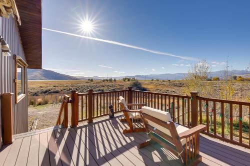 Hot Springs Apartment | Close to Hot Minerals Soak! Glacier NP Stopover