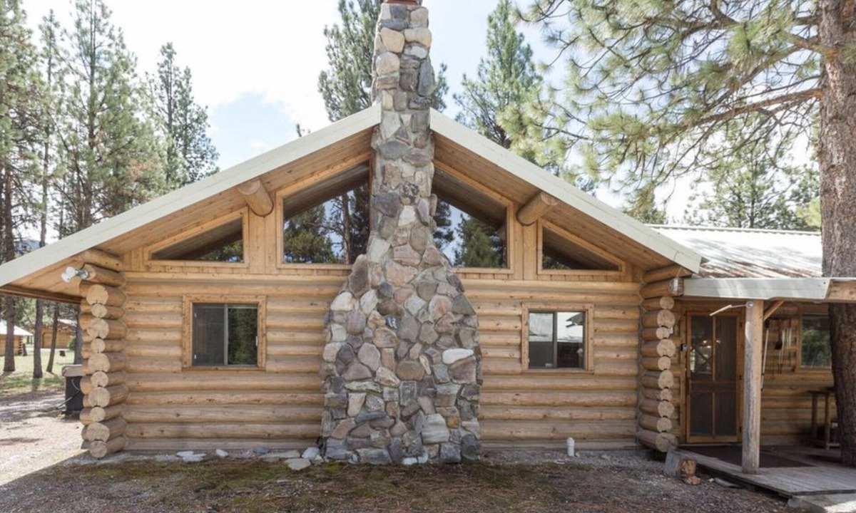 Darby Cabin | Coal Creek Mountain Lodge PREMIER mountain lodge with beautiful scenic views!