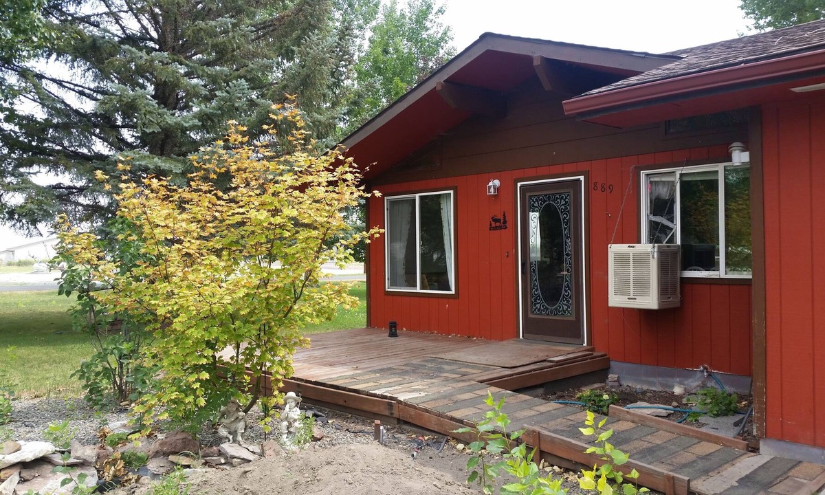 Burns House | Come visit and stay in Grandpa's House