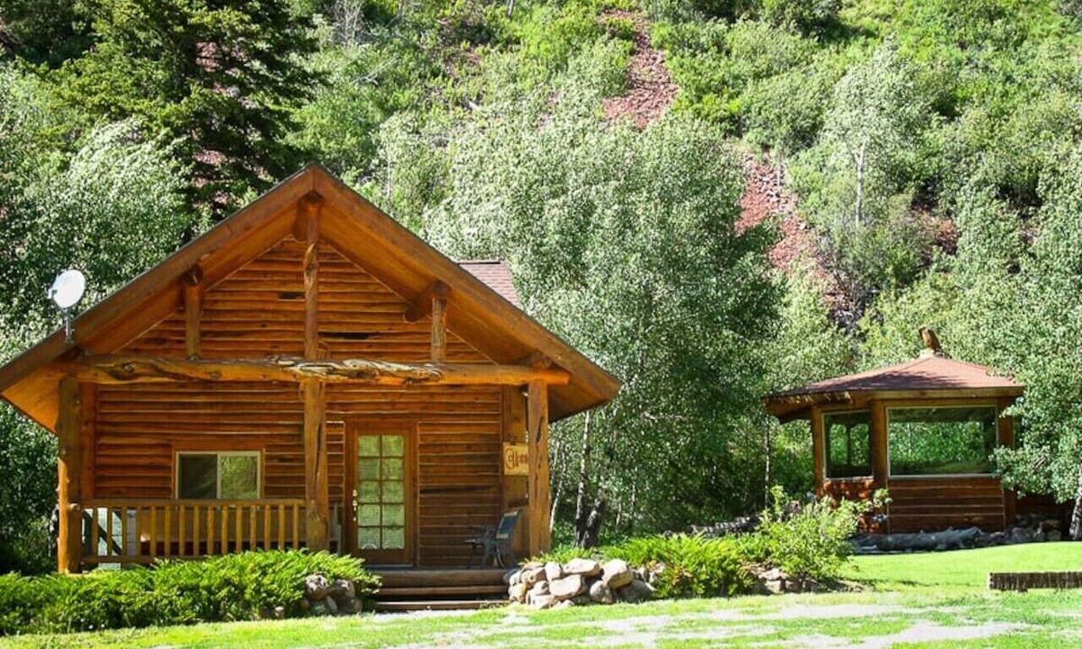 Afton Cabin | Cottonwood Cabin in Dry Creek