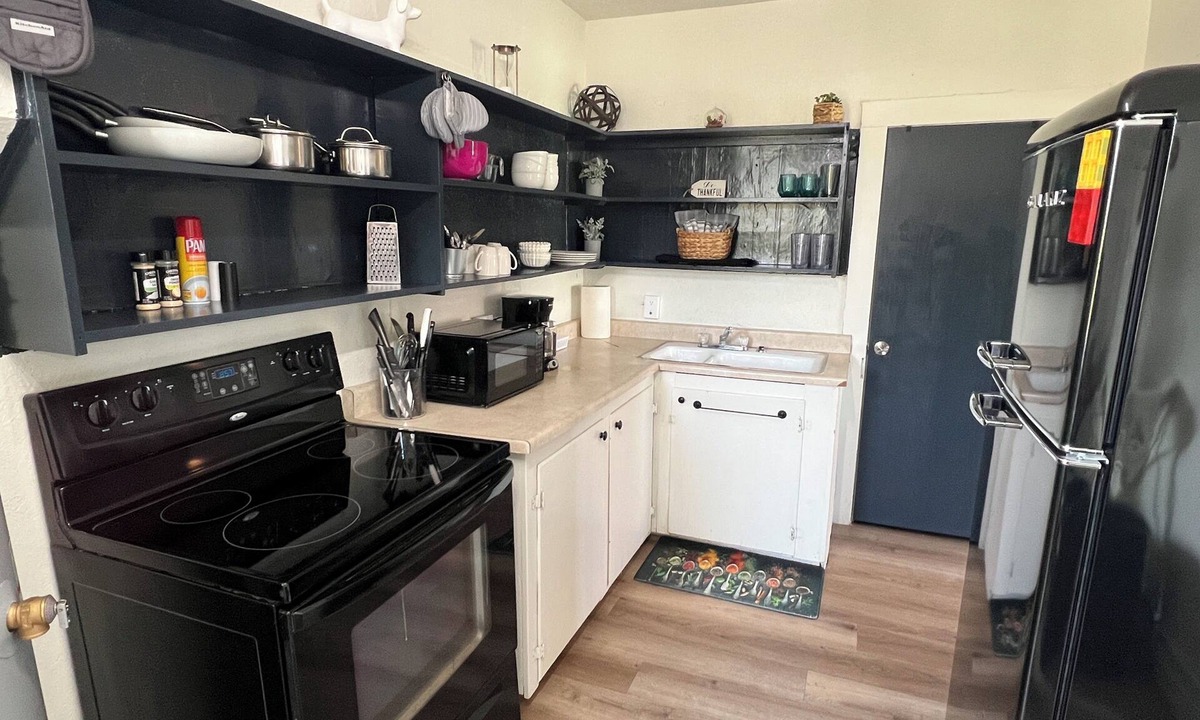 Soda Springs Apartment | Cozy 1-bedroom apartment-Near Lava Hot Springs- Bullseye Inn unit 2