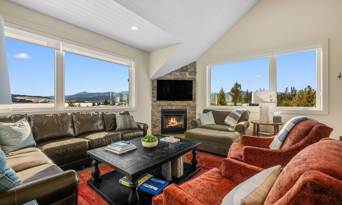 Georgetown House | Cozy Georgetown Lakefront Cabin with Private Dock that Sleeps 6-8