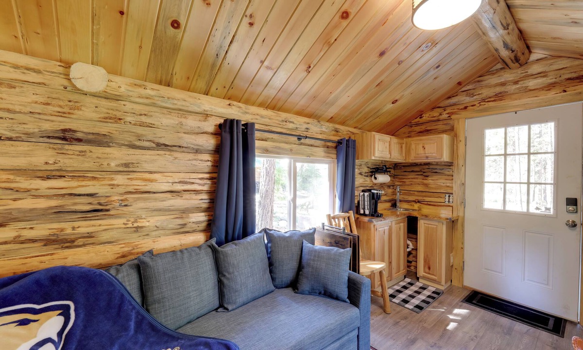 Marion Cottage | Day Trip to Glacier NP: Nature-packed Cabin!