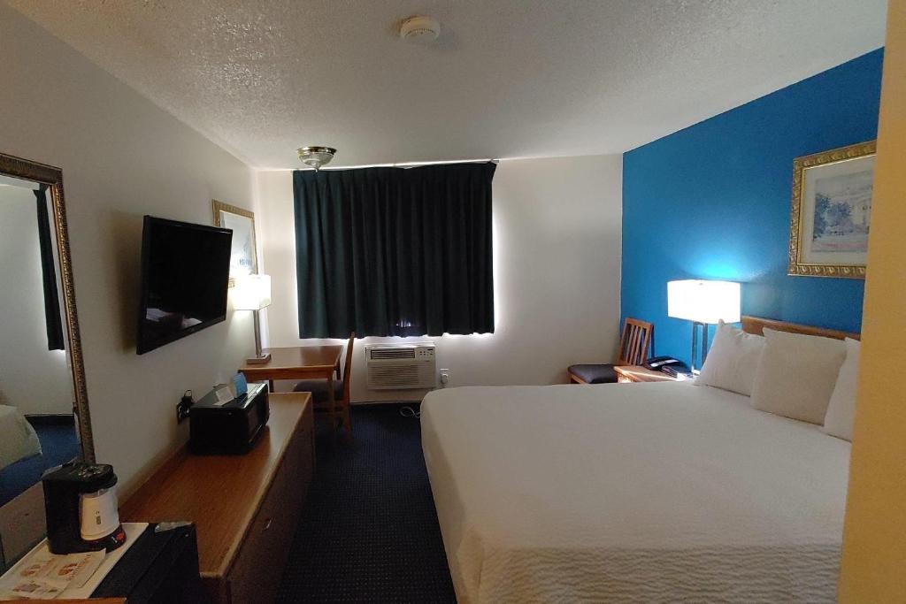 Pocatello Hotel | Days Inn by Wyndham Pocatello University Area