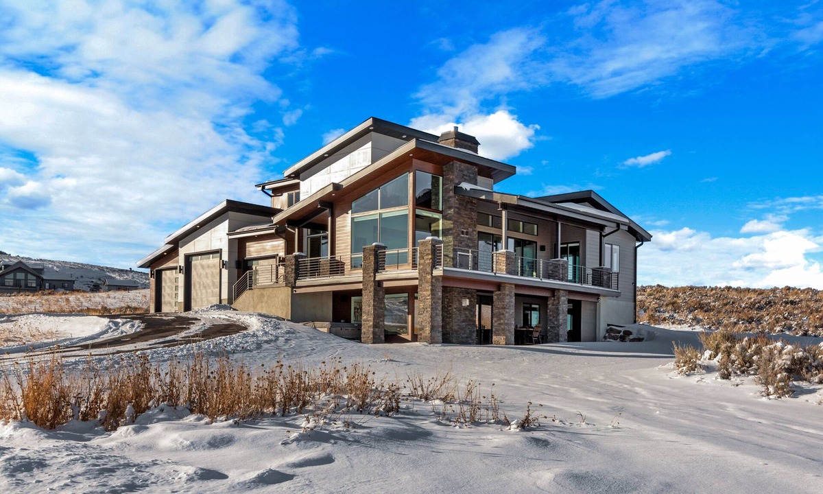 Fish Haven Cabin | Discover South Canyon Lodges: A Dream EScape for Friends and Family