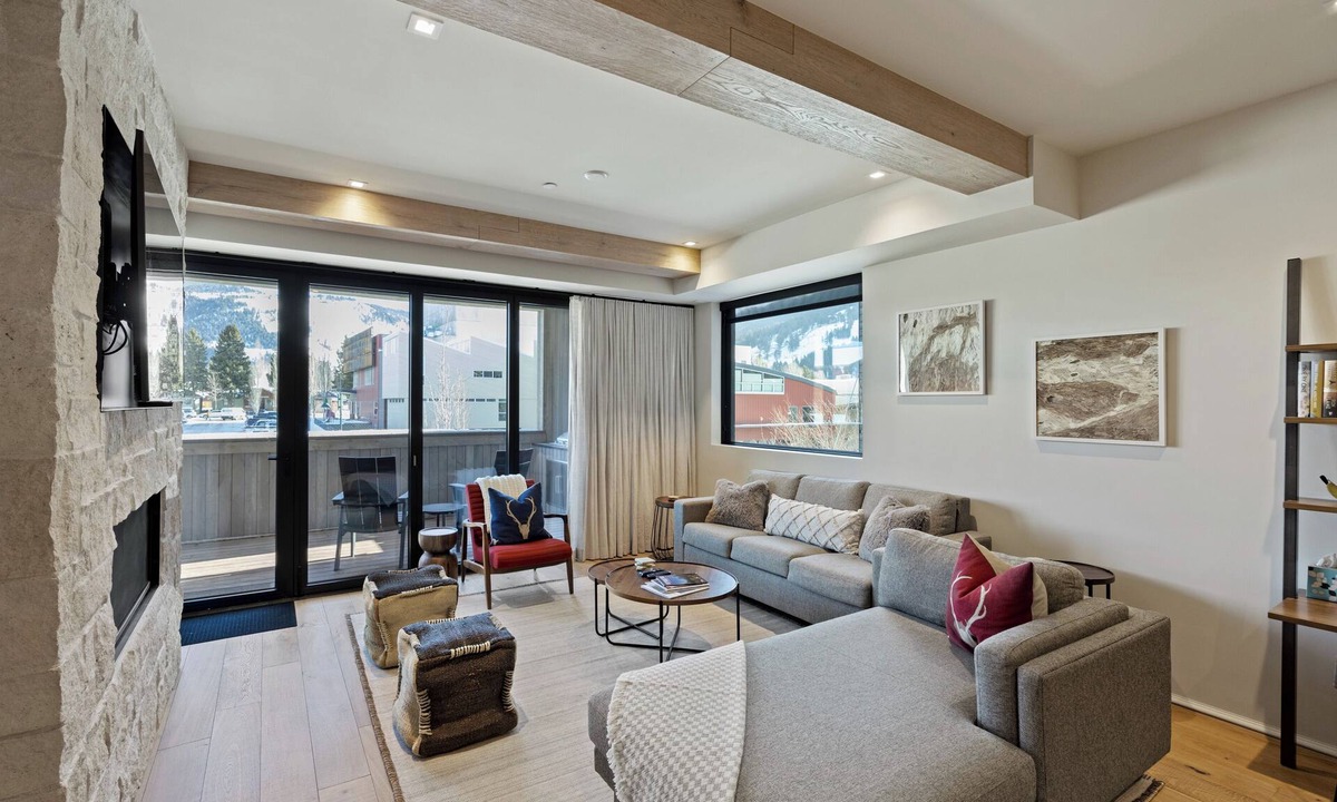 Jackson Condo | Downtown Jackson Condo + Hot Tub, Balcony, Grill, Mountain Views