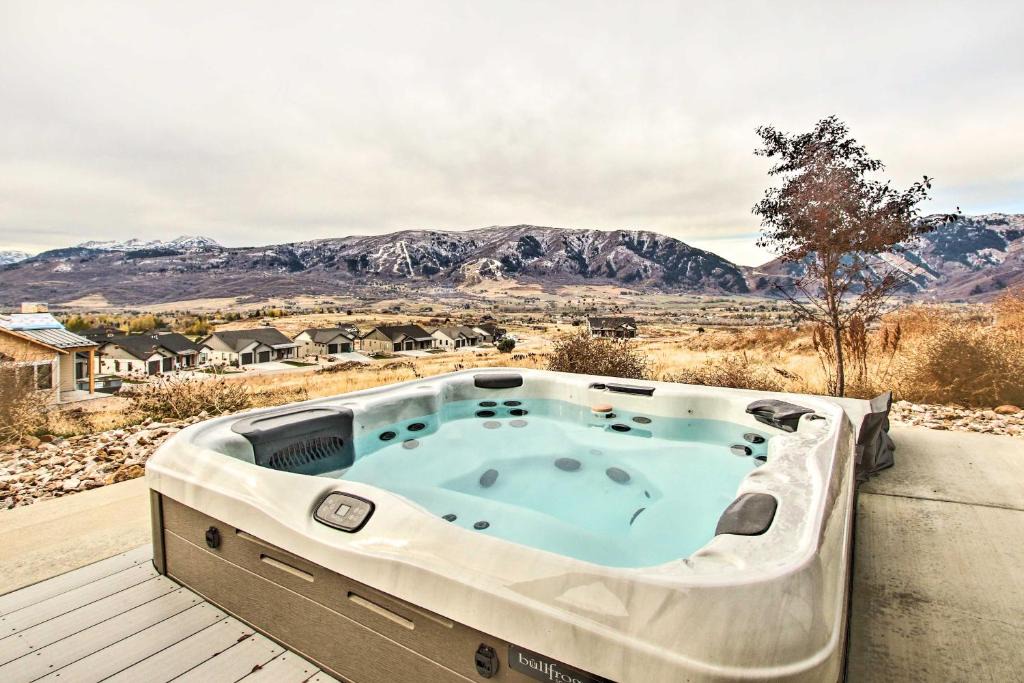 Wolf Creek House | Eden Home w/Stunning View ~ 6 Mi to Skiing!