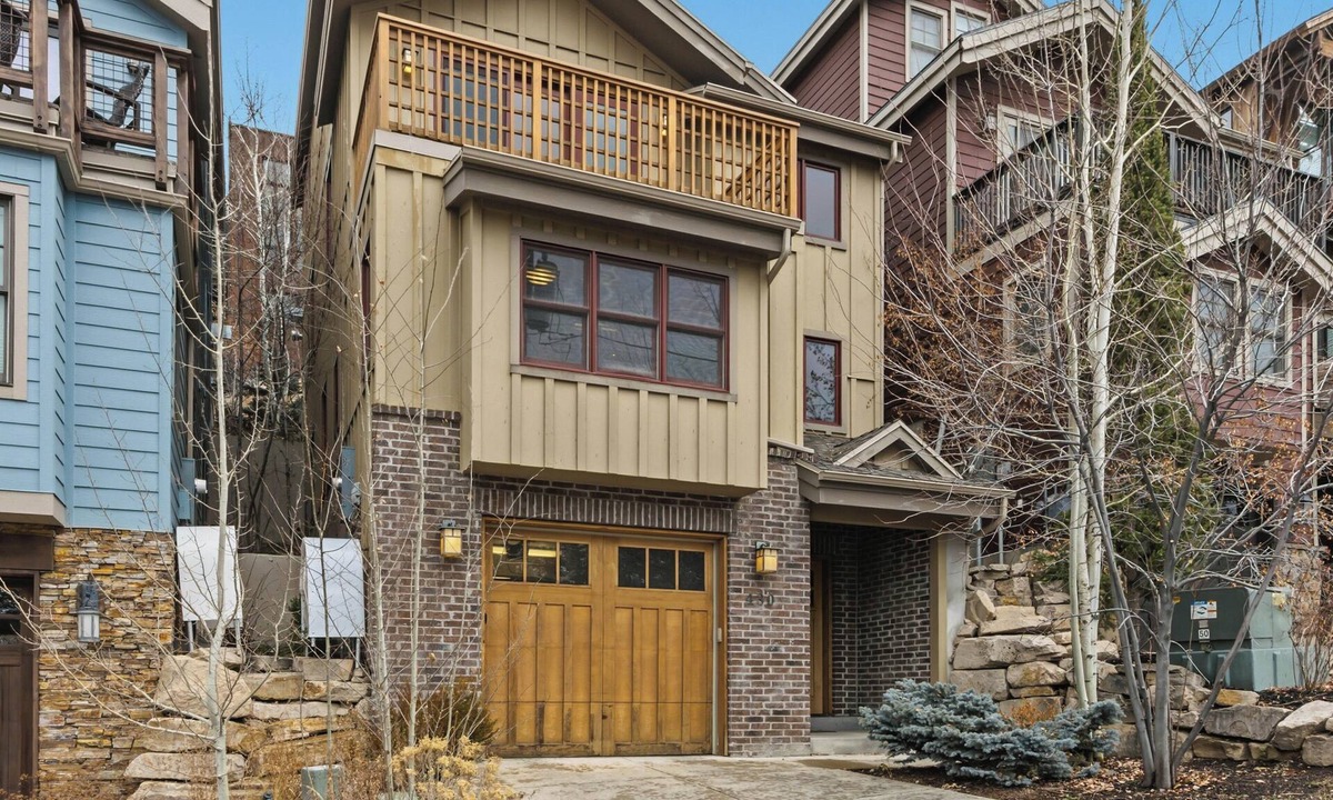 Downtown Park City House | Enjoy a Luxury Living Space + High-End Features & Amenities at Park City Mountainside Manor