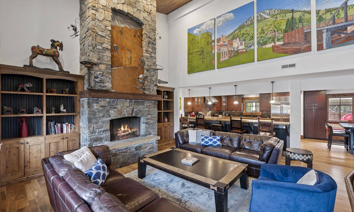 North Park City House | Entire large home- Luxe, Walk to lift & town! Game room, hot tub