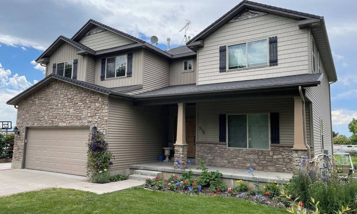Smithfield House | Family friendly 7 bedroom 4.5 bath