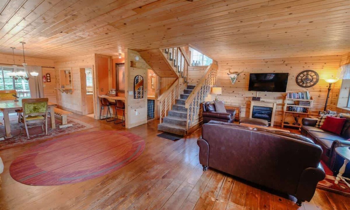 Lazy Acres House | Forest Edge Retreat S