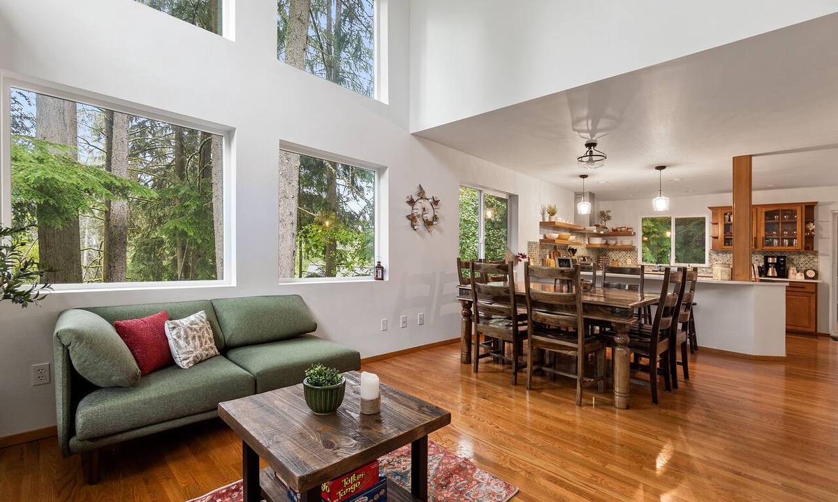 Sudden Valley Cabin | Forest Haven King Suite Near Trails & Lakes