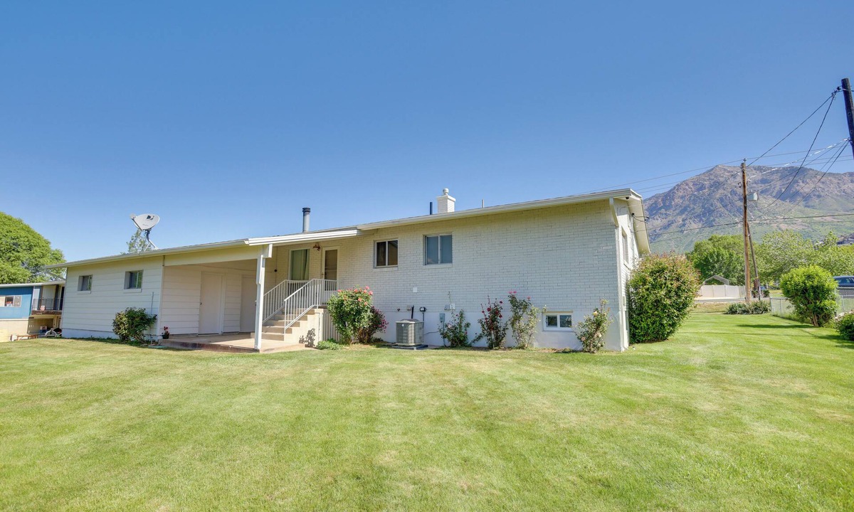 Pleasant View House | Gateway to Nordic Valley! Mtn-View Ogden Home