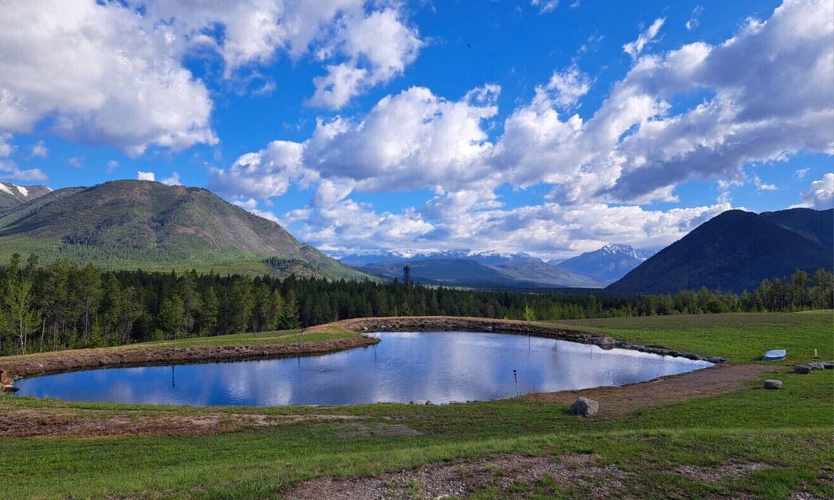 West Glacier Apartment | Glacier Hideaway with Mountain Views close to Glacier Park