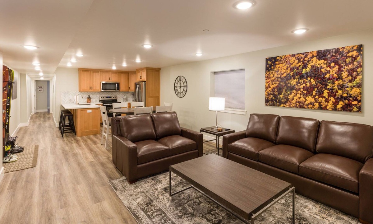 Cottonwood Heights Apartment | Gorgeous brand new 2BR unit, sleeps 6. Amazing ski location!