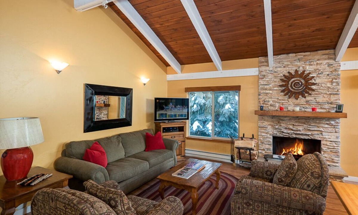 Ketchum Condo | "Great Valley Digs" Short Walk to River Run, Town & Fishing