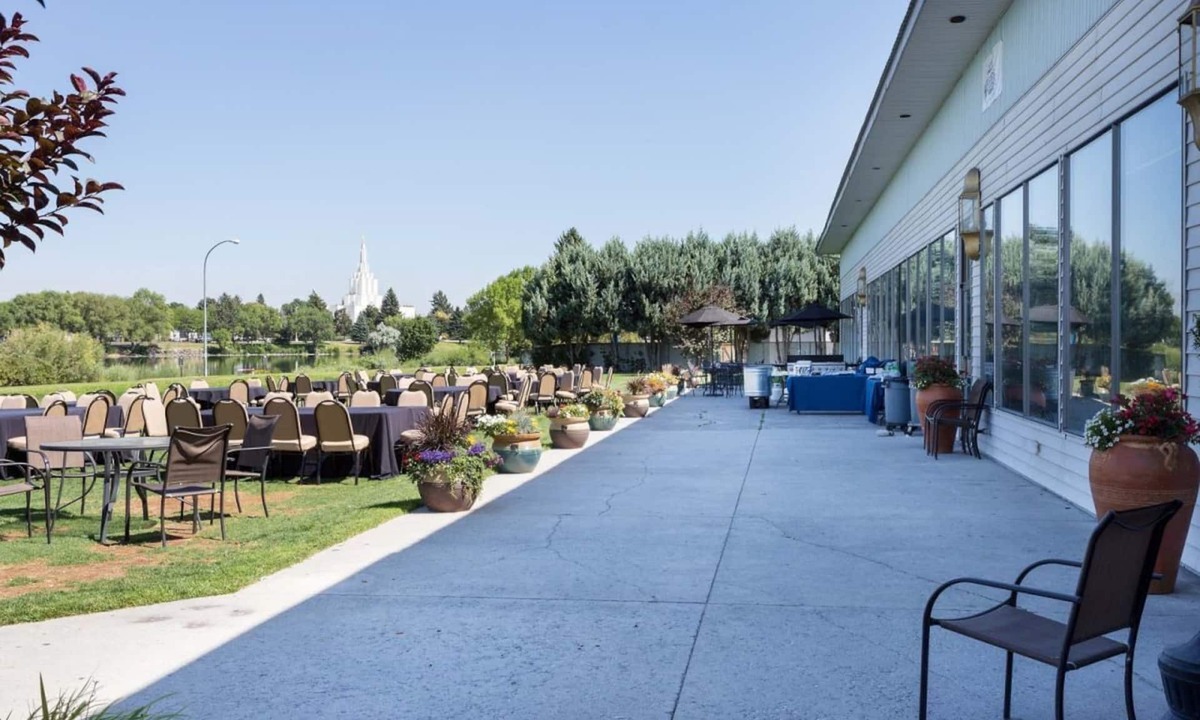 Idaho Falls Resort | GREAT VIEW! IDAHO FALLS, 2 CHIC UNITS! POOL, SPA, JACUZZI!