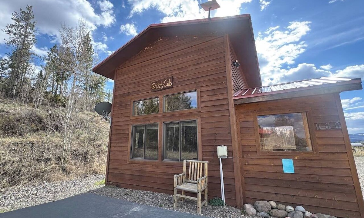 Dubois Cabin | Grizzly Cabin