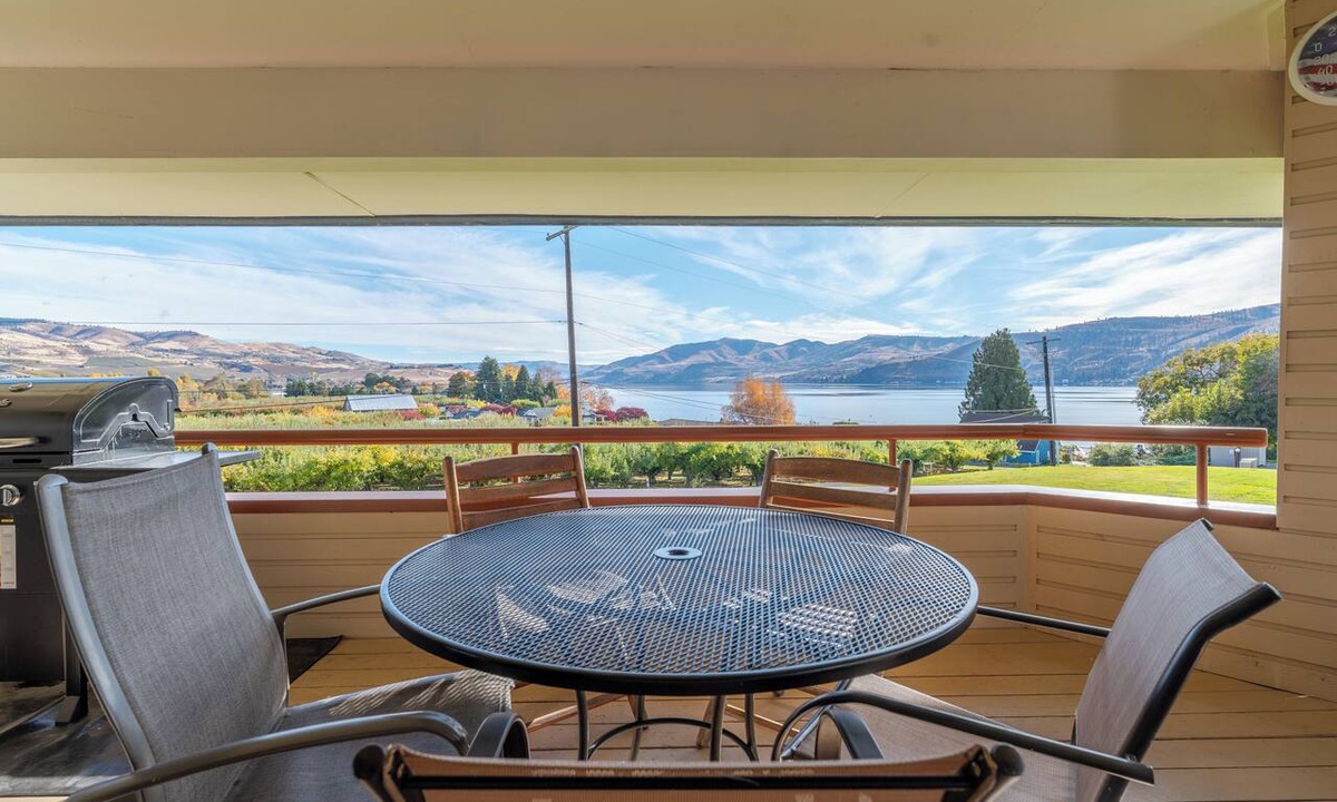 Wapato Point Condo | Halmalka Condo 512A Private Hot Tub, 3-bed 2 bath, Sleeps 8, By Outdoor Pool