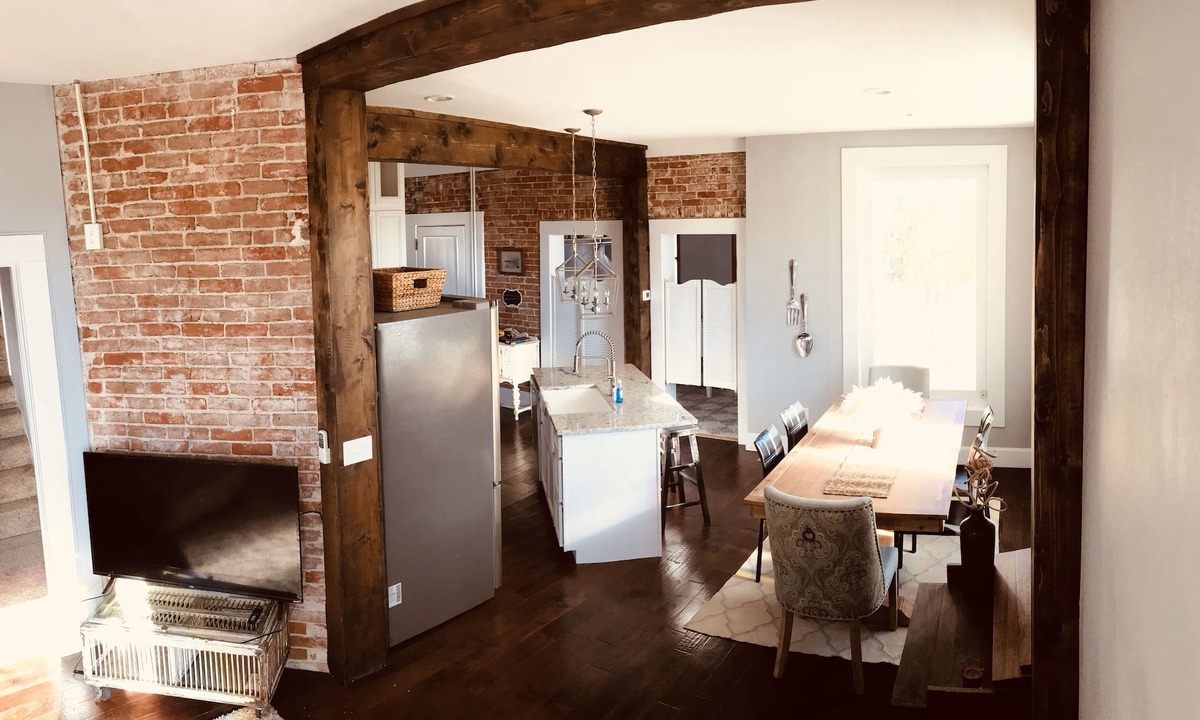 Saratoga House | Historic Property renovated!