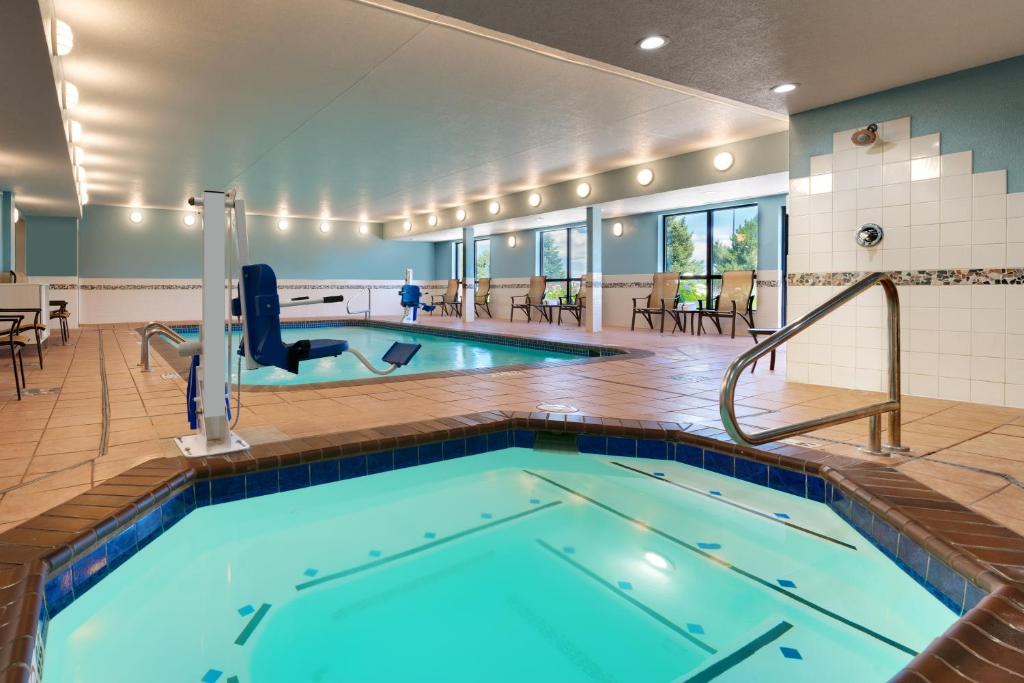 Lockwood Hotel | Holiday Inn Express Billings East by IHG