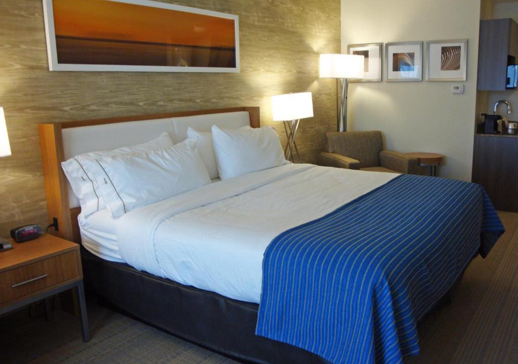 Pocatello Hotel | Holiday Inn Express Pocatello by IHG !UNDER RENOVATION!