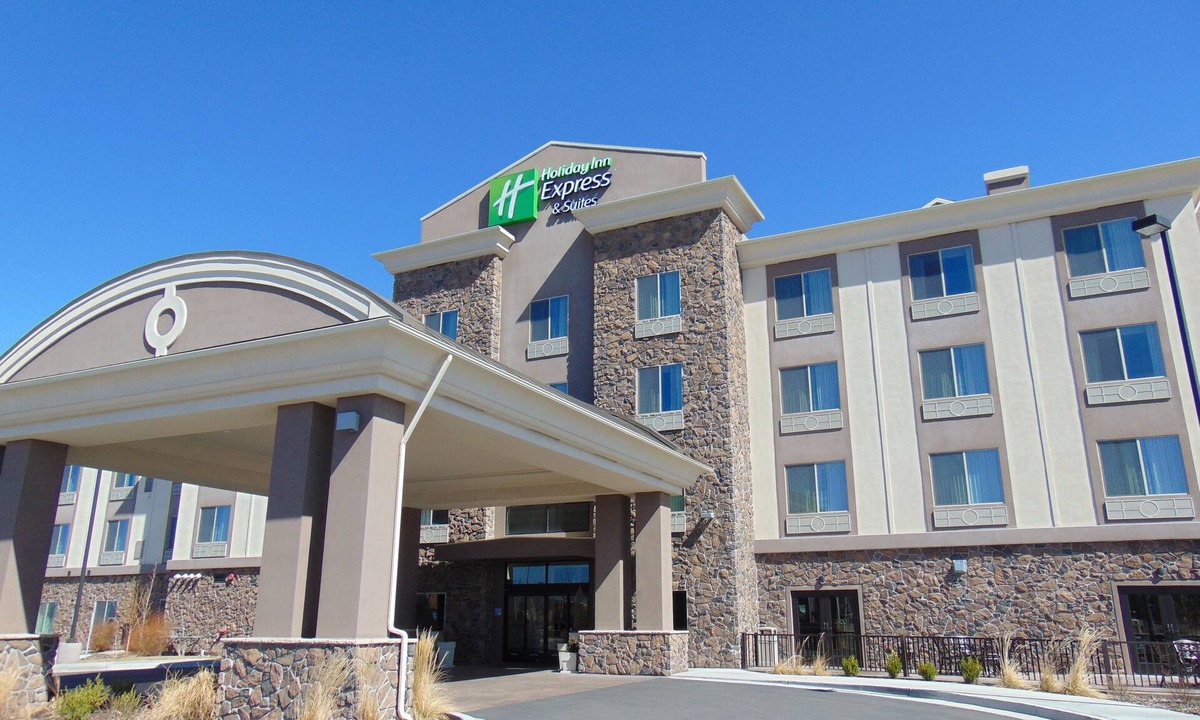 Springville Hotel | Holiday Inn Express & Suites Springville-South Provo Area by IHG