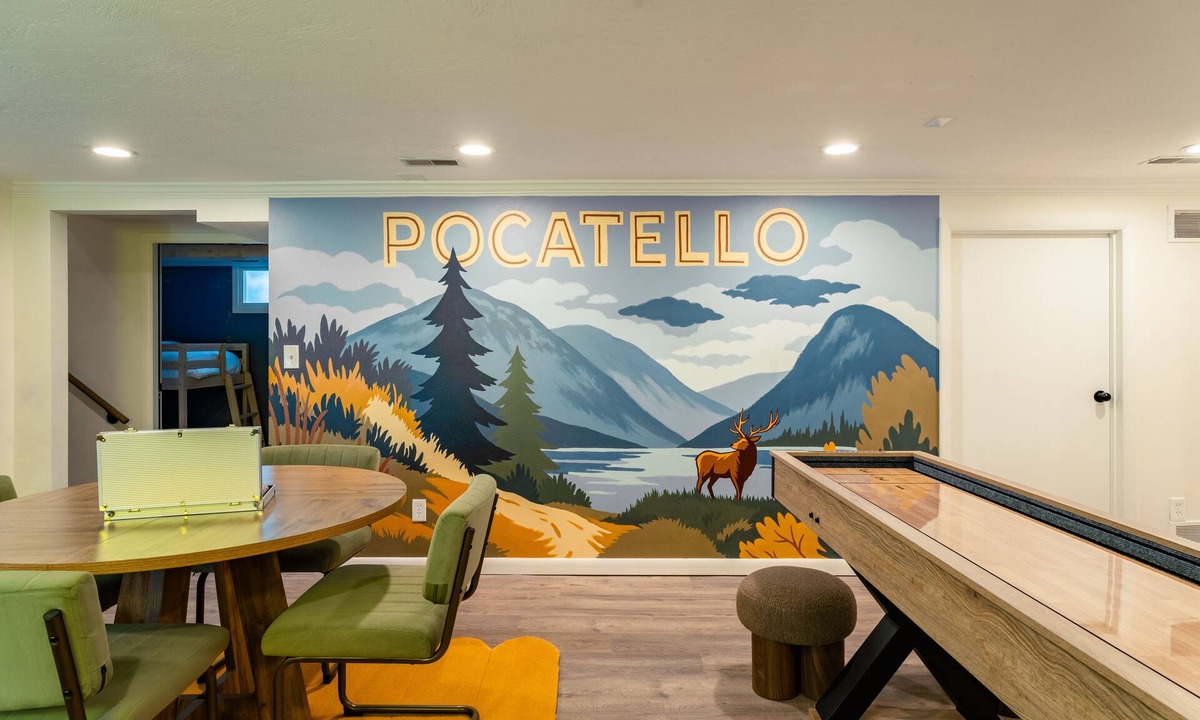 Pocatello House | Hot Tub + Fire Pit Retreat, Pocatello–Chubbuck, Game Room, steps from ISU