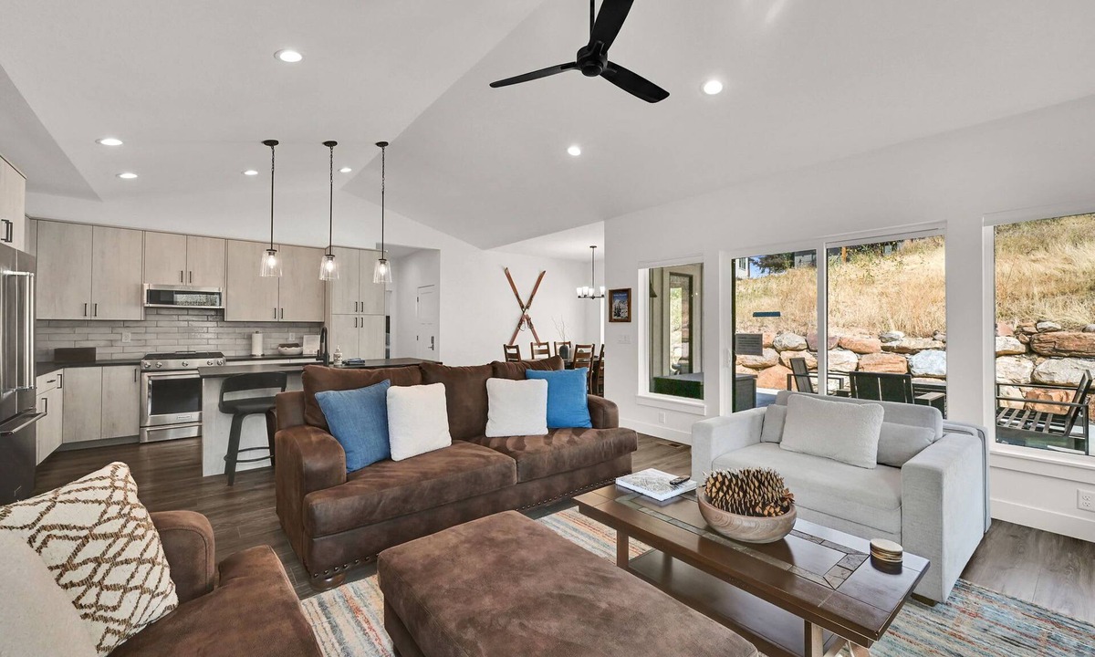 Wolf Creek House | Hot Tub House: Ski Retreat at Powder Mountain